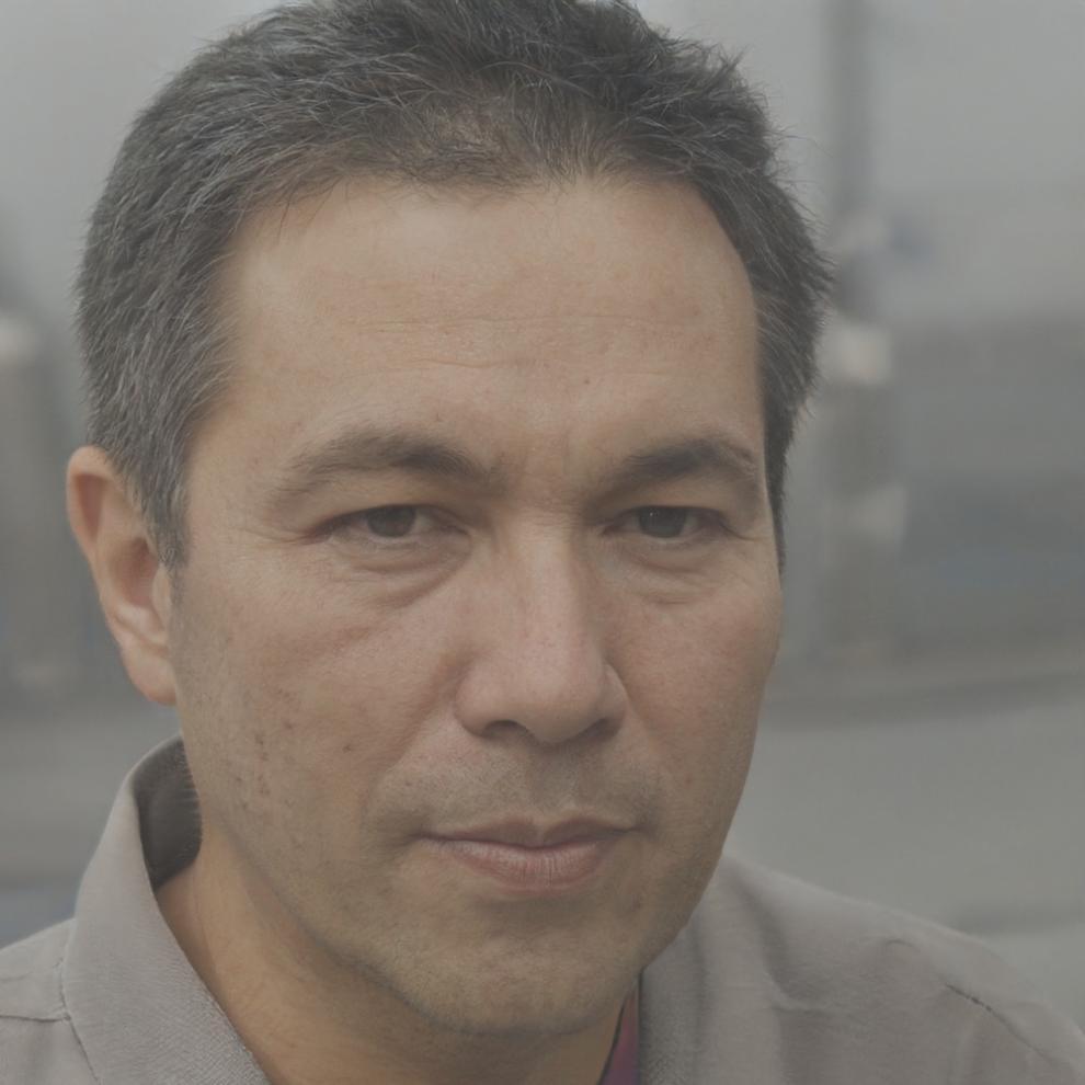 Retrato profesional de Mauricio Villalobos