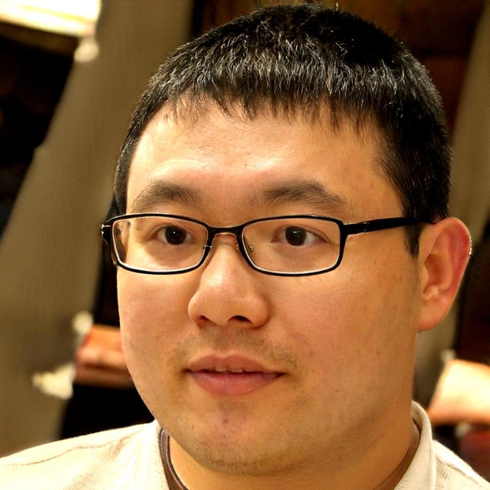 Retrato profesional de Felipe Bermúdez